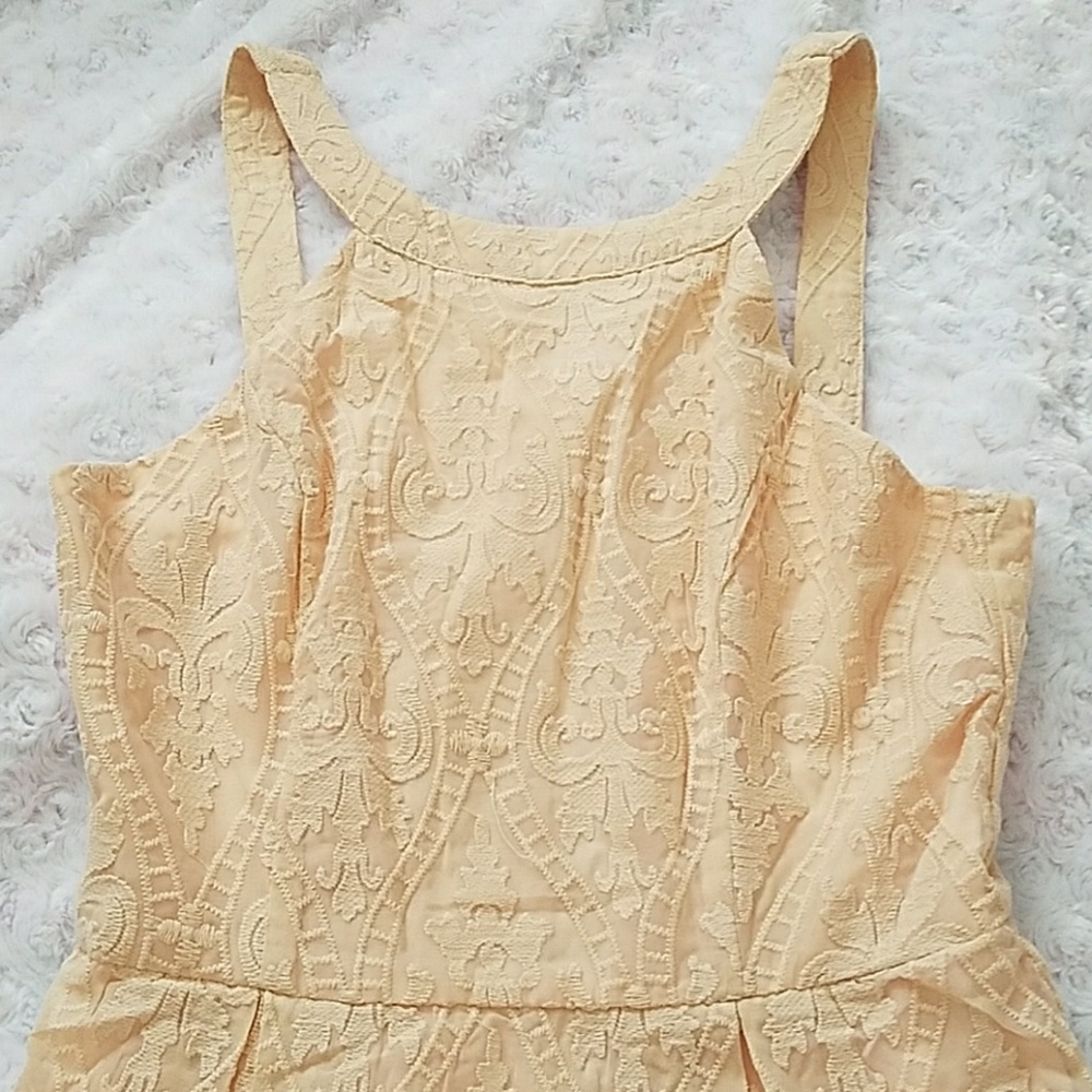 Open back Dress - Picture 2 of 4